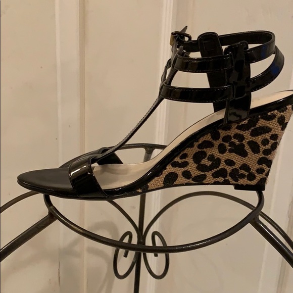 Black patent leopard wedge - Picture 2 of 5